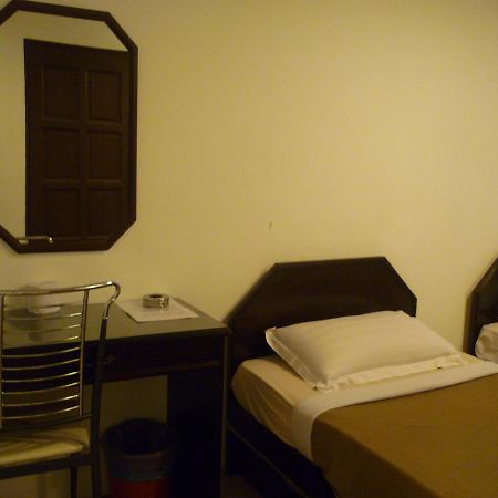 Best One Hotel Malacca Esterno foto