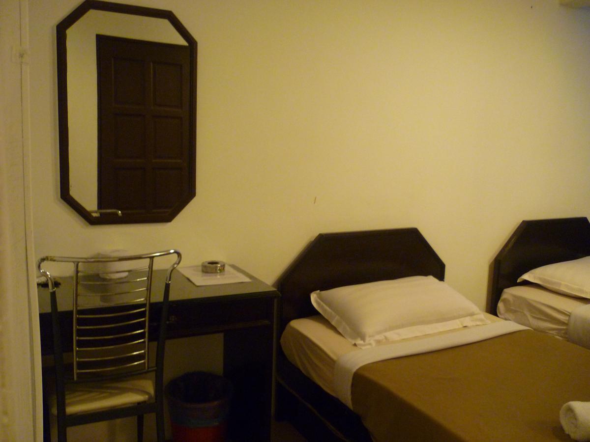 Best One Hotel Malacca Esterno foto